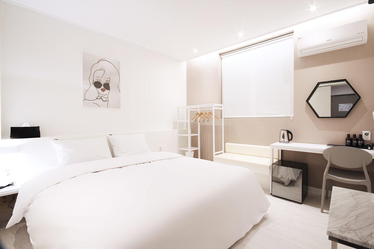 Hotel Yam Yeosu Hakdong Exterior foto